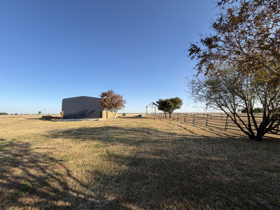 4 Bedroom Property for Sale in Vaaldam SH Free State